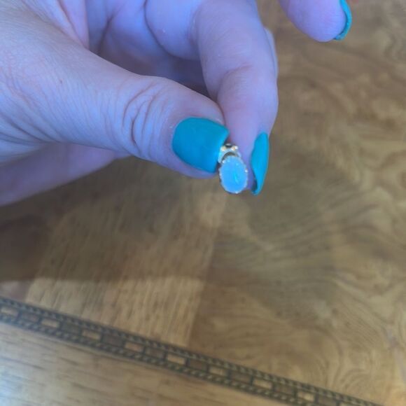 SINGLE OPAL earring without a mate! - Picture 9 of 10